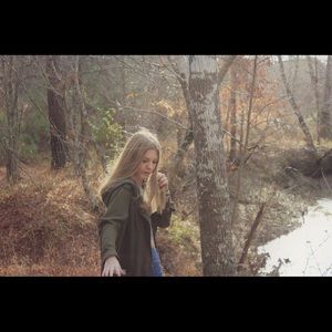 Meet your Posher, Maddy